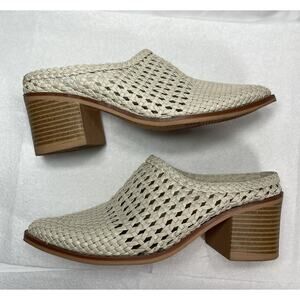 Womens Time And True Cream Woven Mules Size 6 1/2 M Sandal